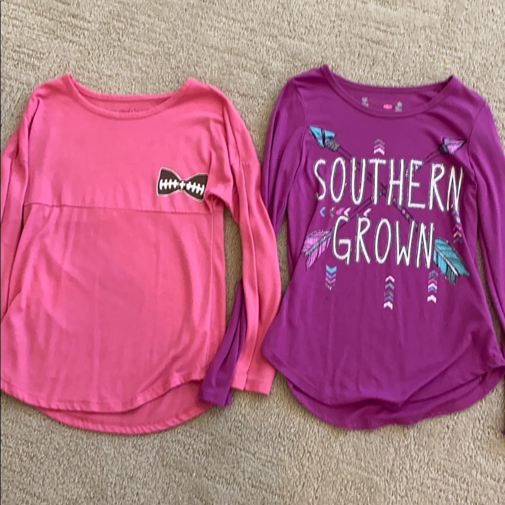 Read caramel T-shirts for girls.